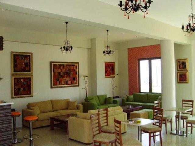 Finiki Plaza Aparthotel Methoni  Bagian luar foto