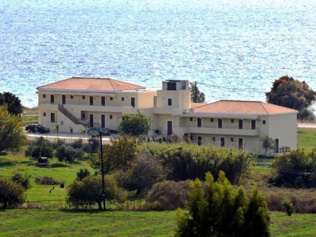 Finiki Plaza Aparthotel Methoni  Bagian luar foto