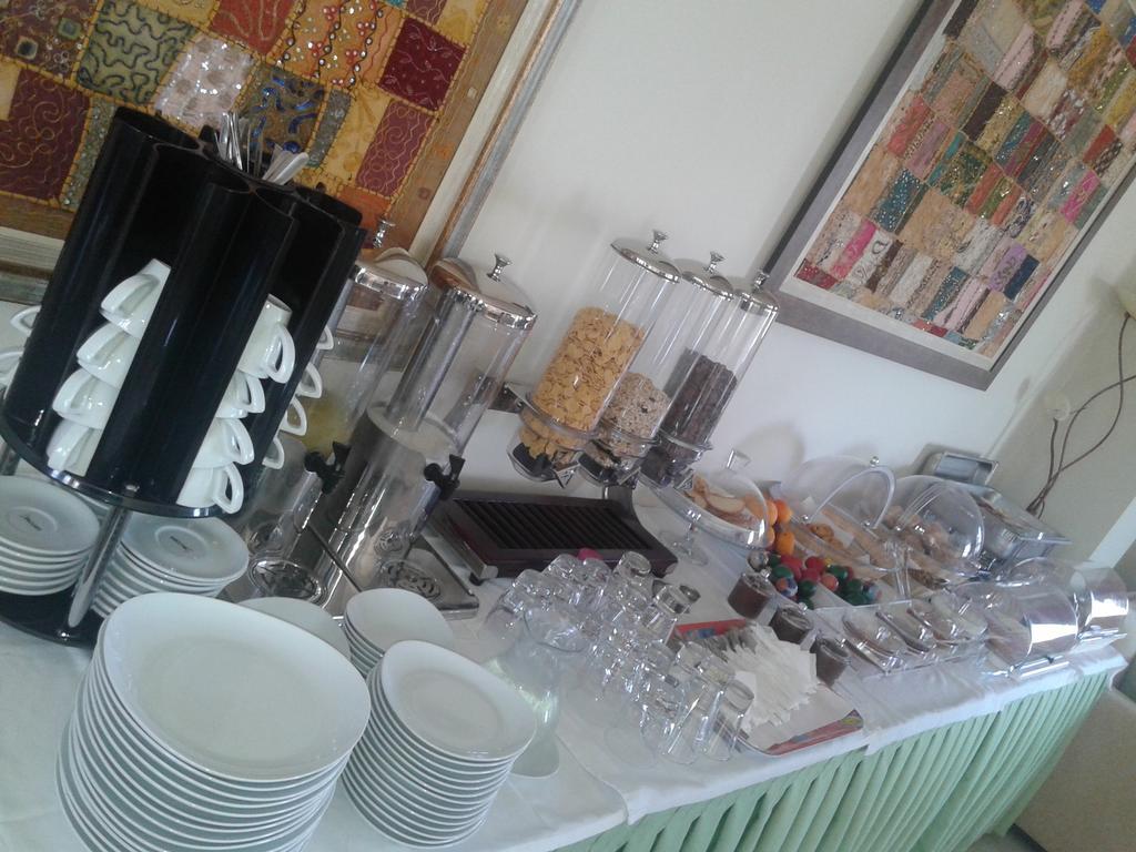 Finiki Plaza Aparthotel Methoni  Bagian luar foto