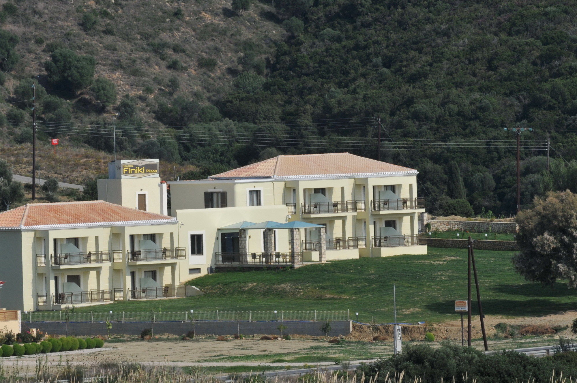 Finiki Plaza Aparthotel Methoni  Bagian luar foto
