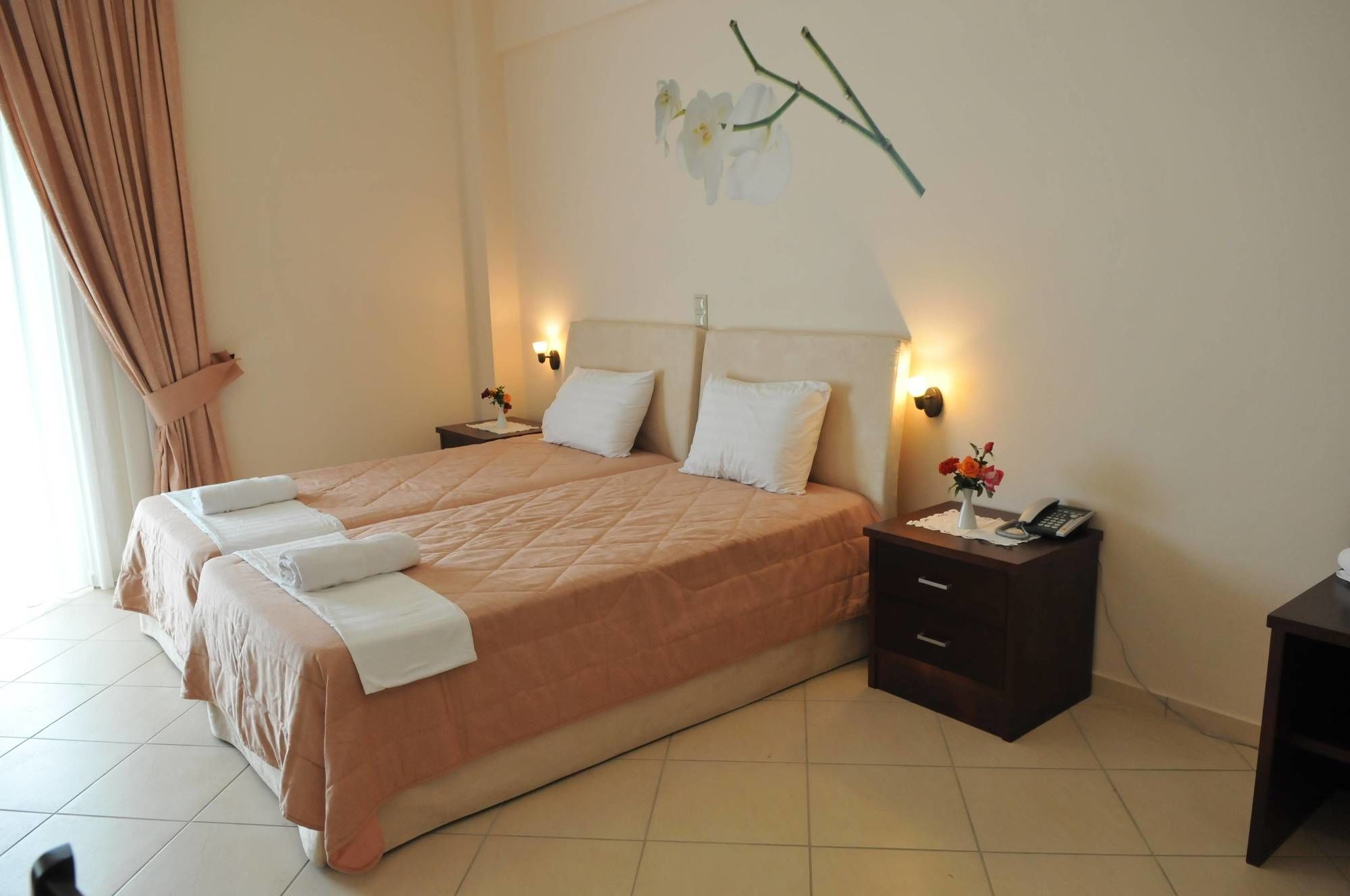Finiki Plaza Aparthotel Methoni  Bagian luar foto
