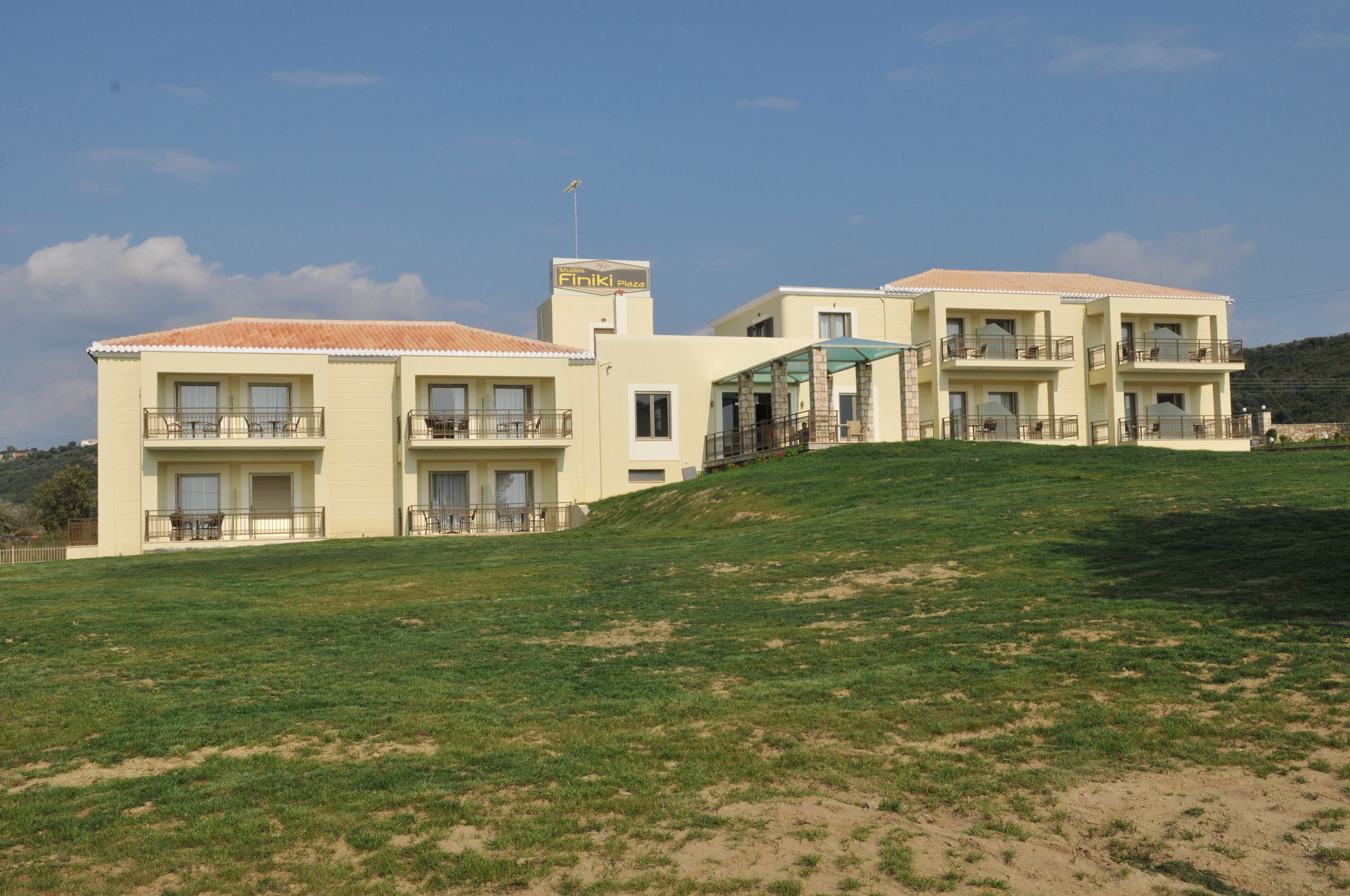 Finiki Plaza Aparthotel Methoni  Bagian luar foto